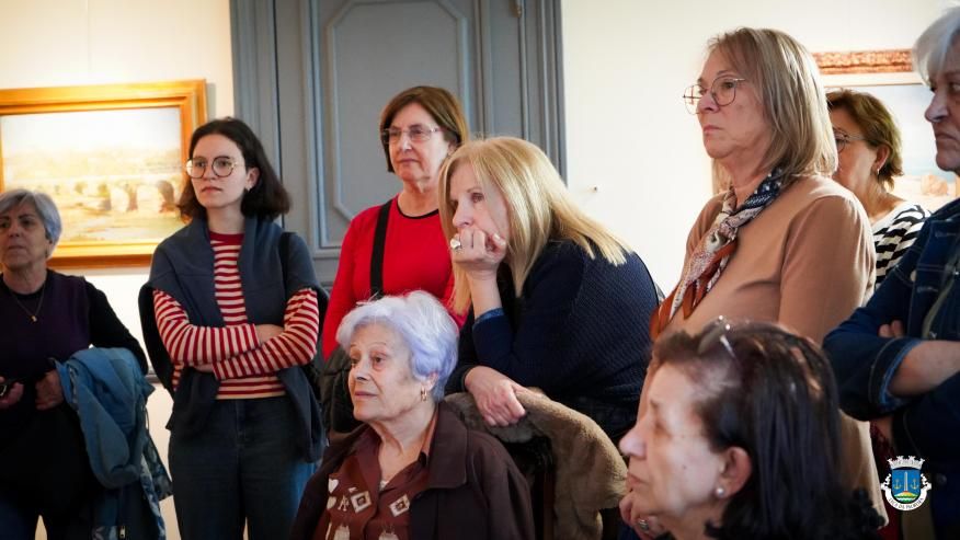 Viv&ecirc;ncias Seniores visitam exposi&ccedil;&atilde;o de Agostinho Salgado na Casa-Museu da Quinta de Santiago